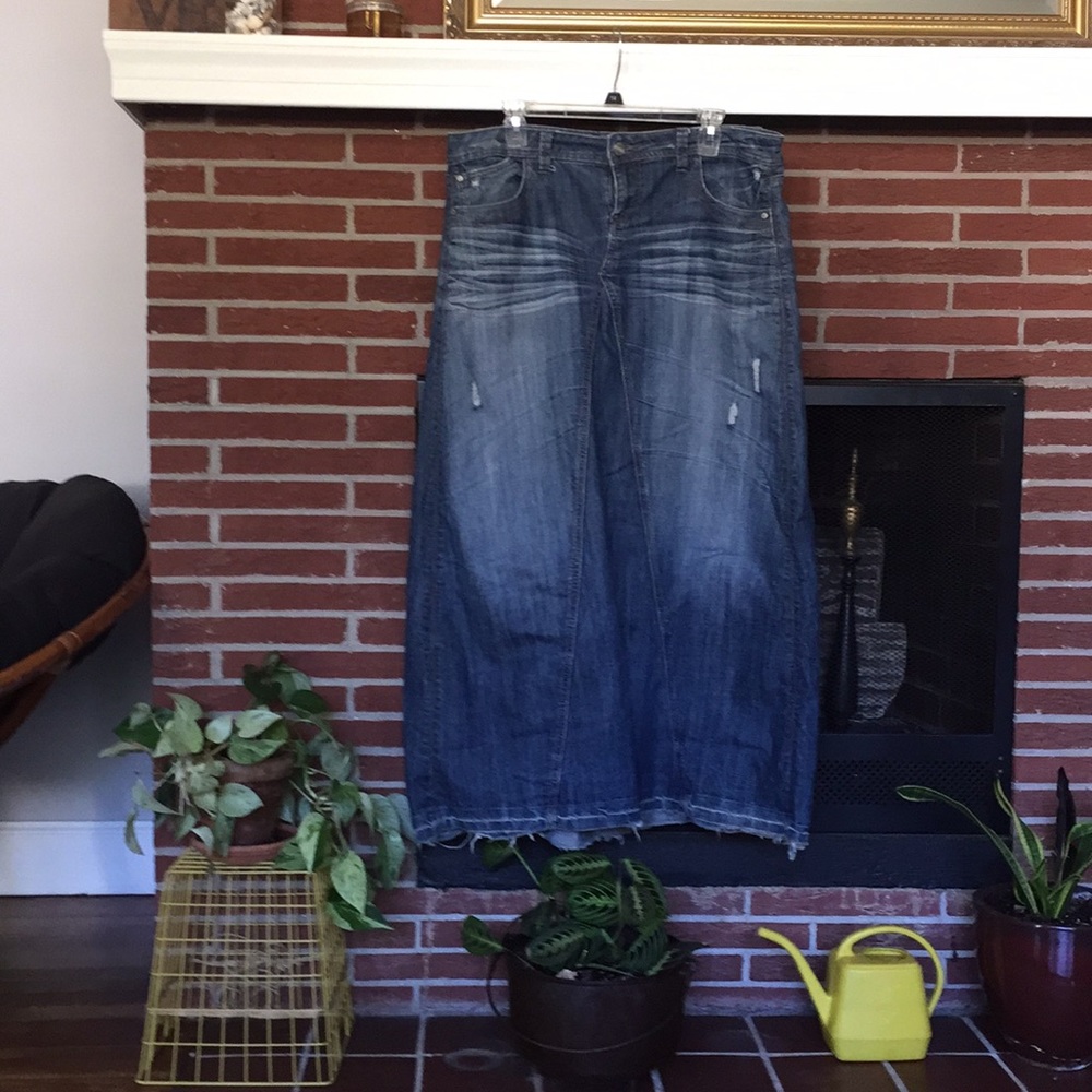 Maurice’s Skirt